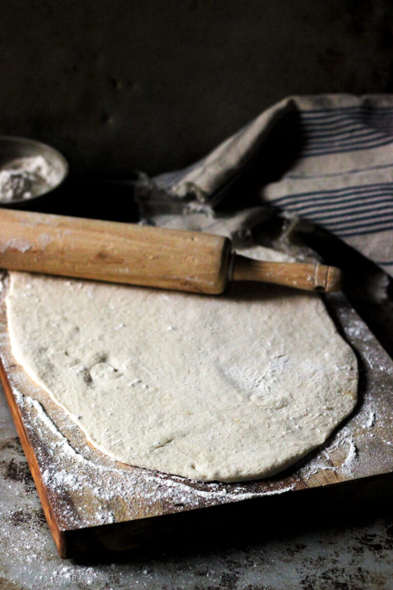 Homemade pizza dough recipe from scratch