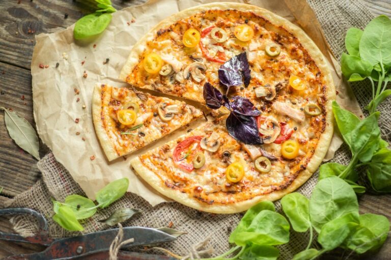 Pizza Cutter Alternatives – What To Use if You Don’t Have a Pizza Cutter?