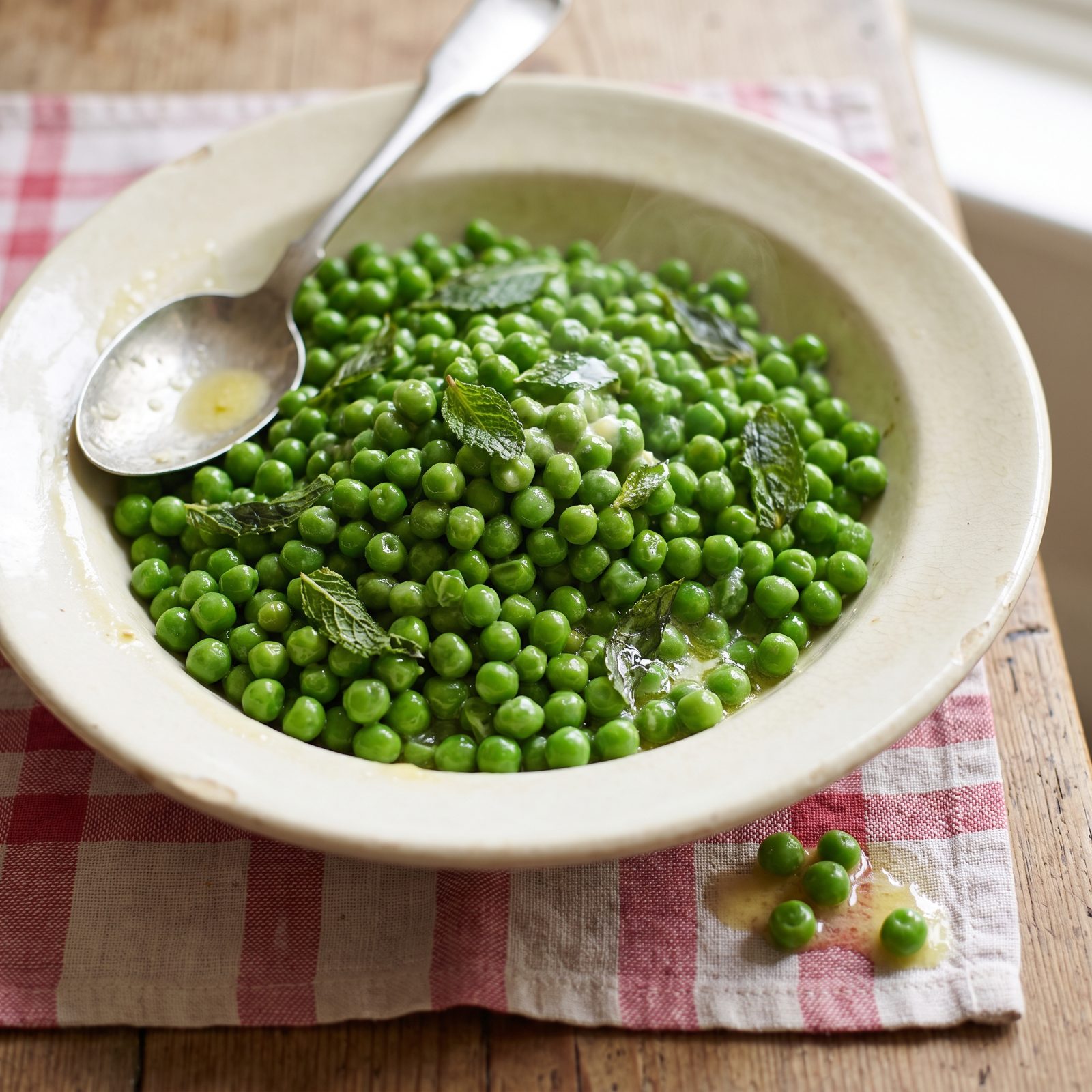 Buttered Peas With Fresh Mint