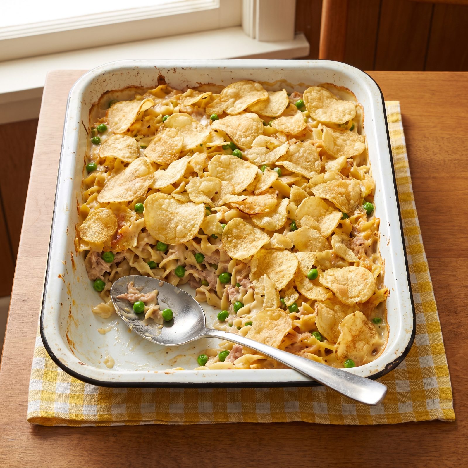 Tuna Noodle Casserole With a Potato-Chip Crust